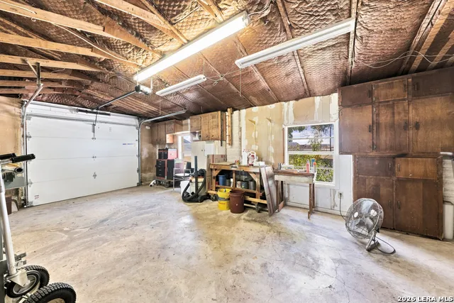 2531 LOWER SEGUIN RD Marion, TX 78124