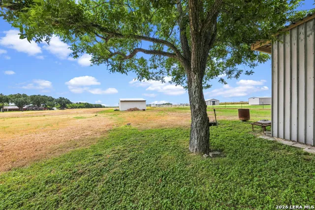 2531 LOWER SEGUIN RD Marion, TX 78124