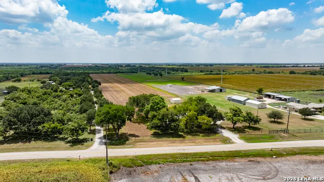 2531 LOWER SEGUIN RD Marion, TX 78124