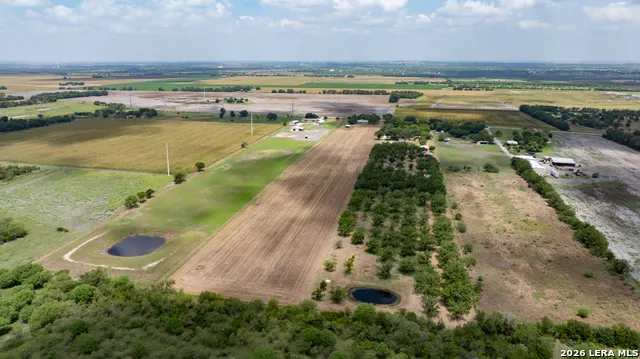 2531 LOWER SEGUIN RD Marion, TX 78124