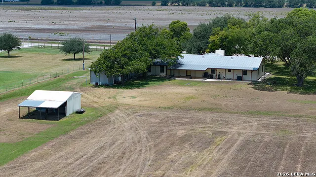 2531 LOWER SEGUIN RD Marion, TX 78124