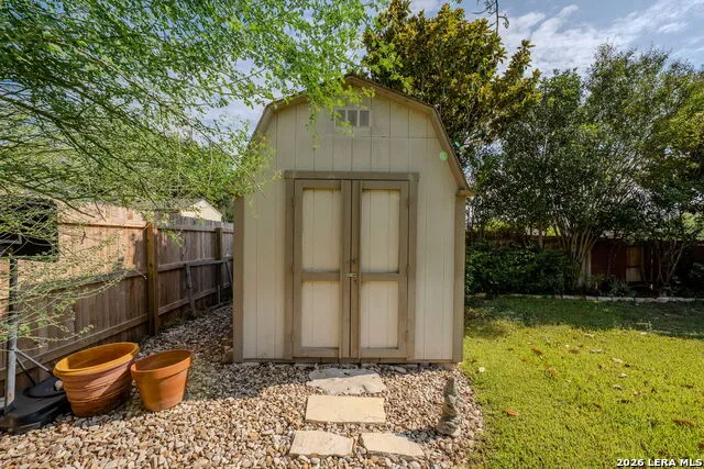 918 Armour Dr Cibolo, TX 78108