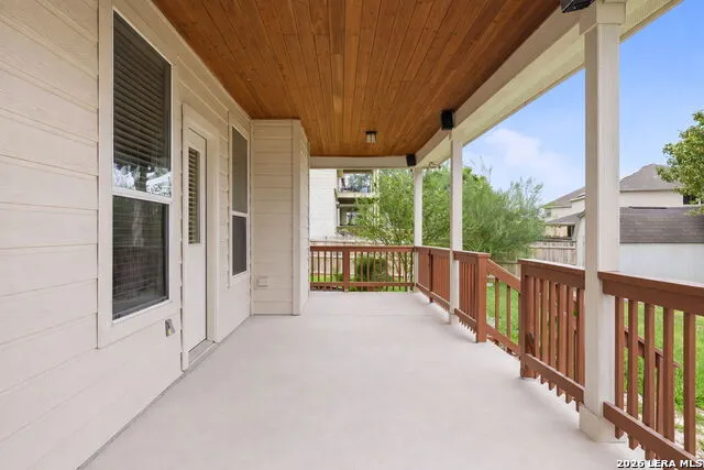 918 Armour Dr Cibolo, TX 78108