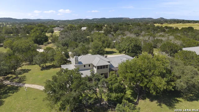 255 DOVE VALLEY DR Center Point, TX 78010
