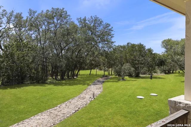255 DOVE VALLEY DR Center Point, TX 78010