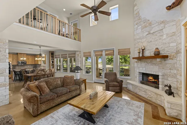 255 DOVE VALLEY DR Center Point, TX 78010