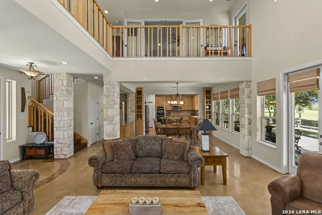 255 DOVE VALLEY DR Center Point, TX 78010