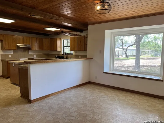 444 COUNTY ROAD 4770 Castroville, TX 78009