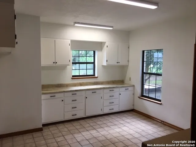 444 COUNTY ROAD 4770 Castroville, TX 78009