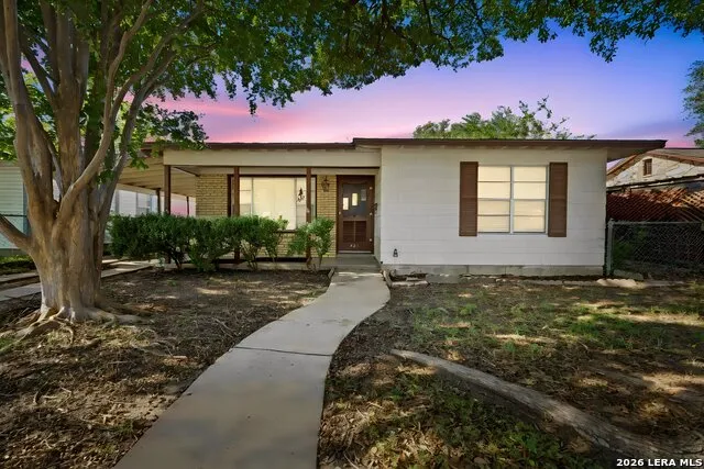 331 W Academy San Antonio, TX 78226