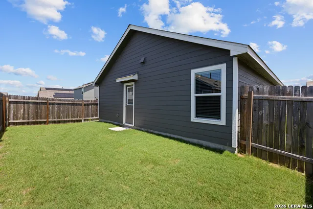 213 Basalt Dr Maxwell, TX 78656