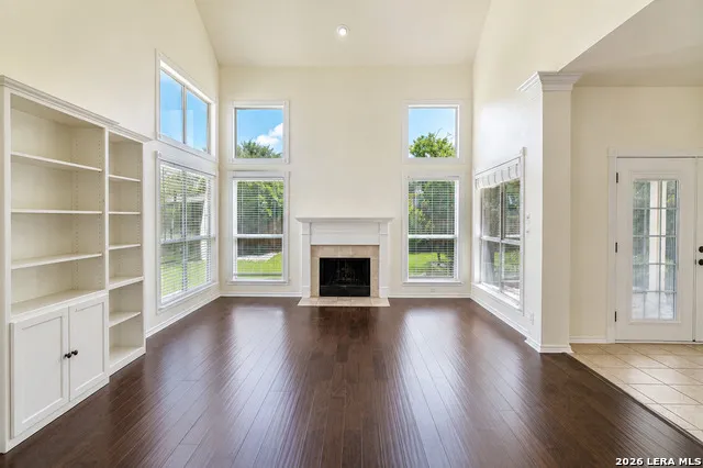 216 CORSICA DR Cibolo, TX 78108