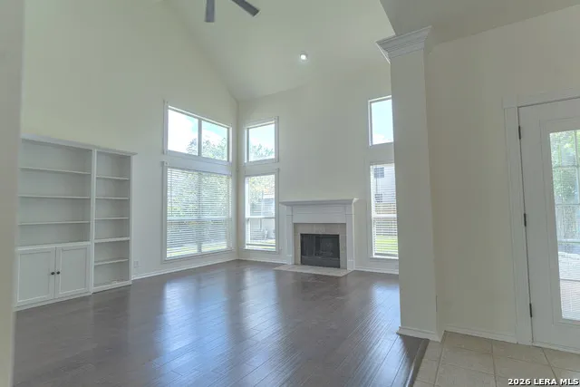 216 CORSICA DR Cibolo, TX 78108