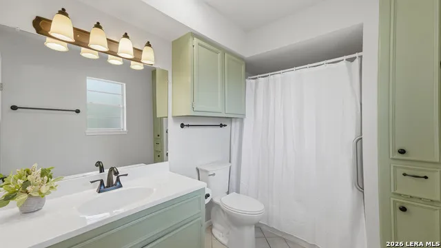 52 Persimmon DR Wimberley, TX 78676