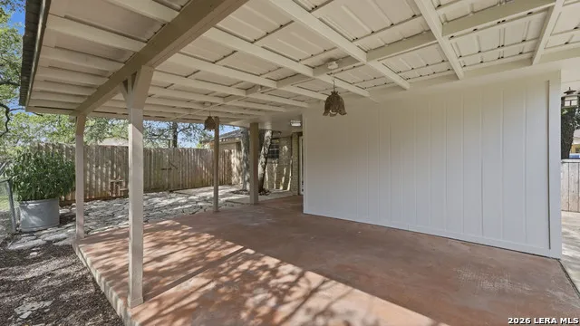 52 Persimmon DR Wimberley, TX 78676