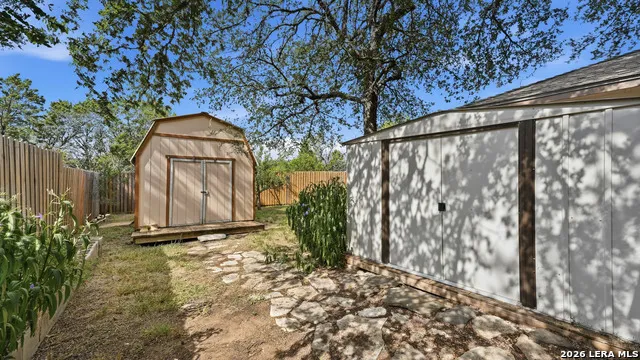 52 Persimmon DR Wimberley, TX 78676