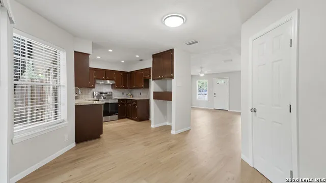 52 Persimmon DR Wimberley, TX 78676