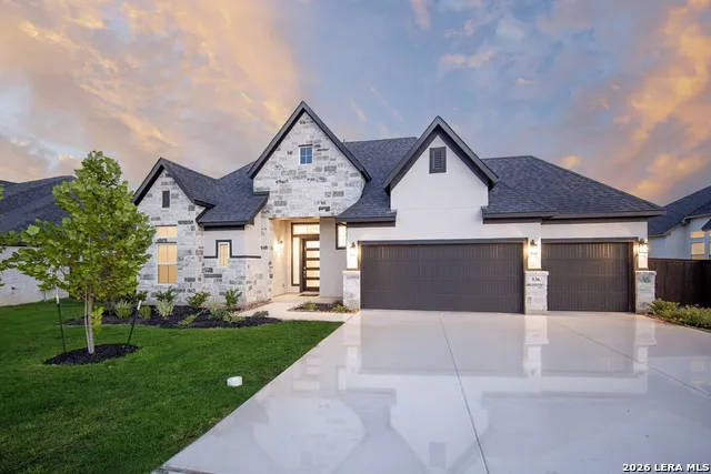 116 Highland Park Castroville, TX 78009