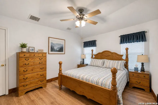 841 Sunnyvale Pl Uvalde, TX 78801