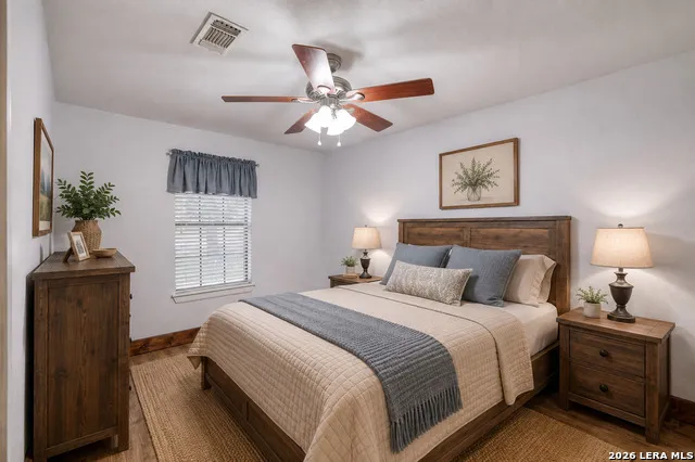 841 Sunnyvale Pl Uvalde, TX 78801