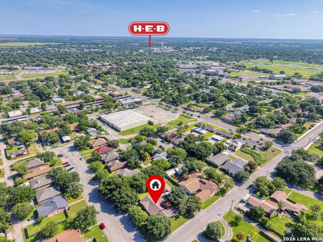 841 Sunnyvale Pl Uvalde, TX 78801