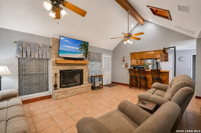 841 Sunnyvale Pl Uvalde, TX 78801