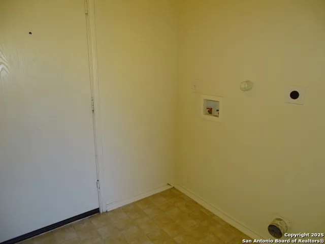 153 Hinge Chase Cibolo, TX 78108