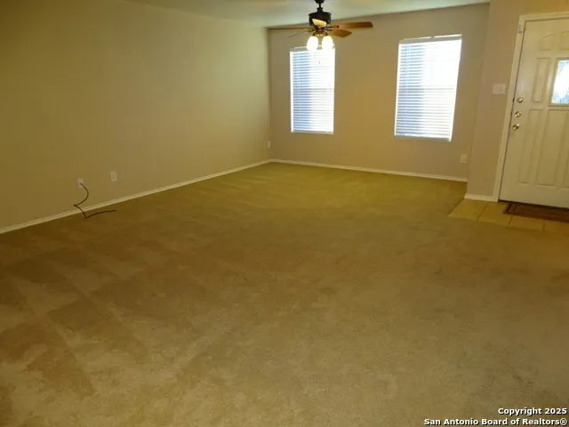 153 Hinge Chase Cibolo, TX 78108