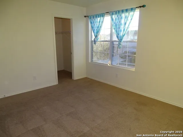 153 Hinge Chase Cibolo, TX 78108