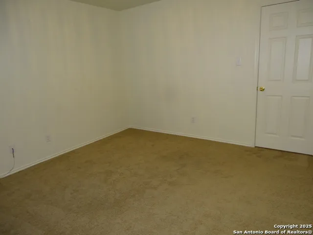 153 Hinge Chase Cibolo, TX 78108