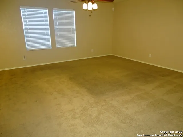 153 Hinge Chase Cibolo, TX 78108