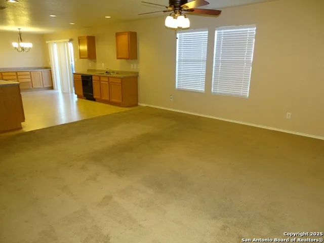 153 Hinge Chase Cibolo, TX 78108