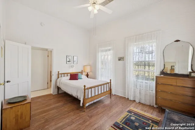 1078 FM 480 Center Point, TX 78010