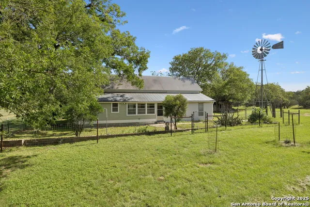 1078 FM 480 Center Point, TX 78010