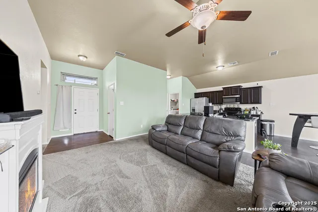 1123 jamestown Temple, TX 76504