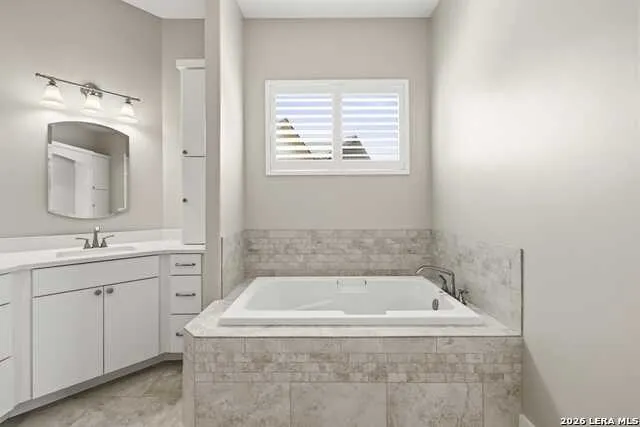 2004 Crown View Dr Kerrville, TX 78028