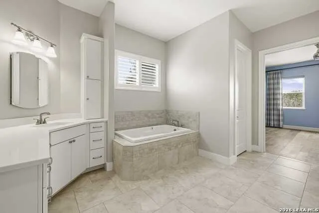 2004 Crown View Dr Kerrville, TX 78028