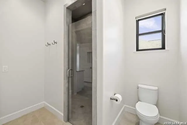 2004 Crown View Dr Kerrville, TX 78028