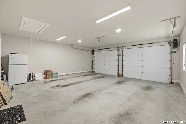 2004 Crown View Dr Kerrville, TX 78028