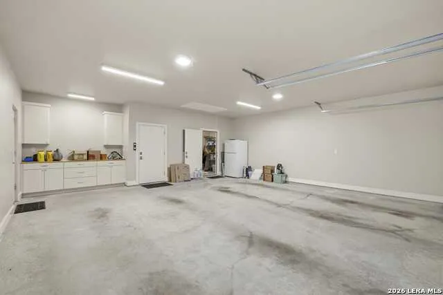 2004 Crown View Dr Kerrville, TX 78028
