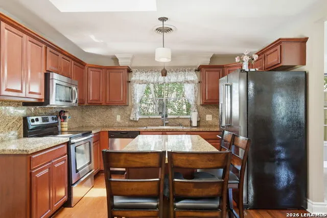 109 ATWATER DR Castle Hills, TX 78213