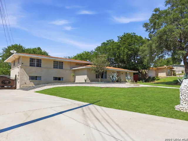 109 ATWATER DR Castle Hills, TX 78213