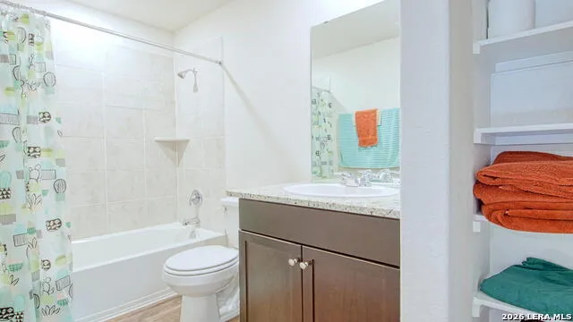 141 Bunkers Hill Rd Floresville, TX 78114