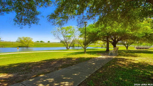 141 Bunkers Hill Rd Floresville, TX 78114