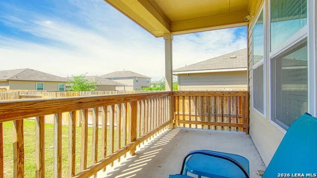 141 Bunkers Hill Rd Floresville, TX 78114