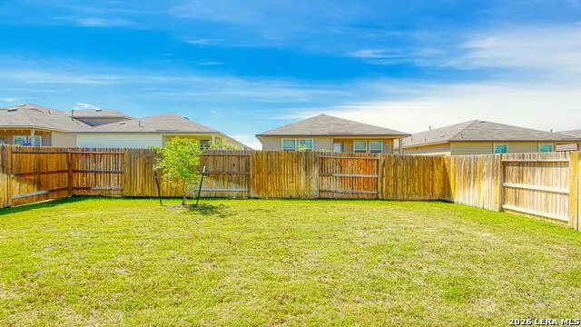 141 Bunkers Hill Rd Floresville, TX 78114