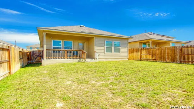 141 Bunkers Hill Rd Floresville, TX 78114