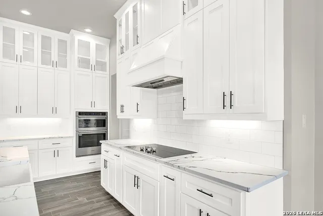 100 Hondo Ridge La Vernia, TX 78121
