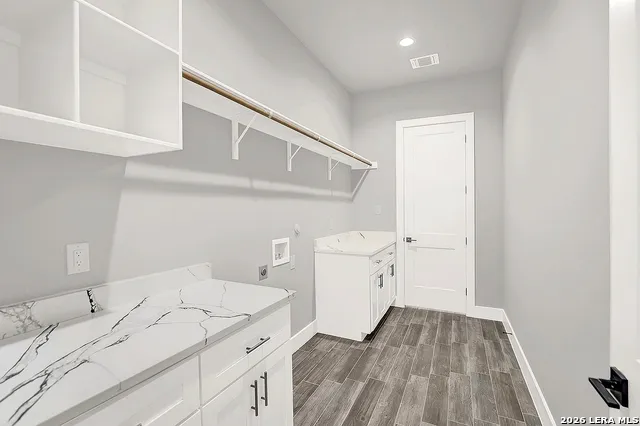 100 Hondo Ridge La Vernia, TX 78121