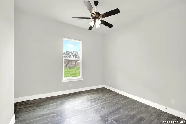 100 Hondo Ridge La Vernia, TX 78121